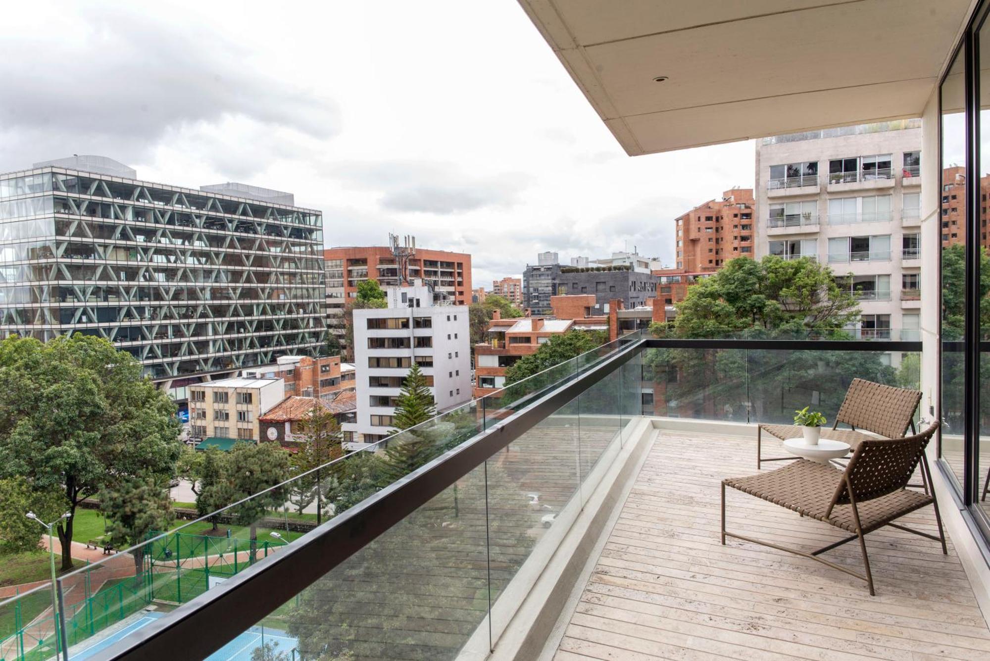 8010 Urban Living- Luxury Home Experience Bogota Luaran gambar